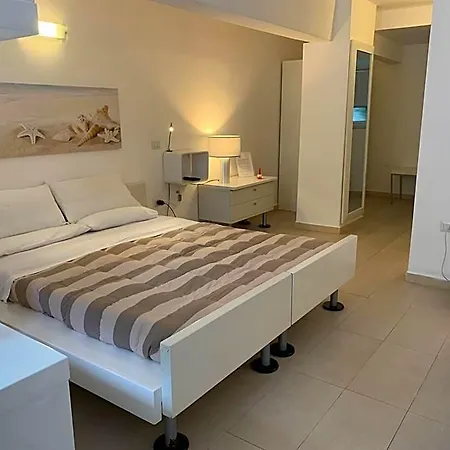 Abitare In Hotel Santa Lucia (Sardinia)